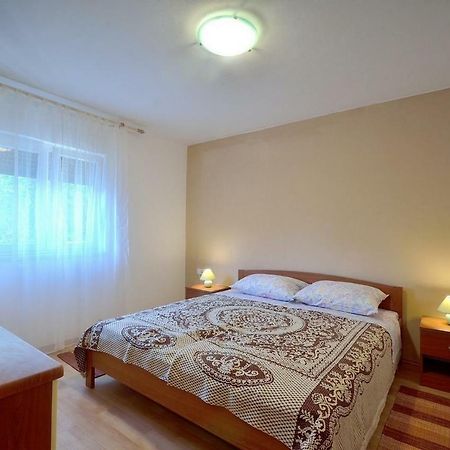 Apartment Nada With Private Pool บูเซต ภายนอก รูปภาพ